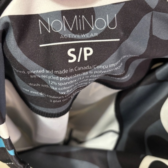 NoMiNoU Activewear leggings with artist design print size S - Canada made - Picture 9 of 15